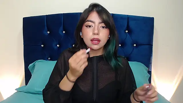 Snapshot of sammy_bunny1 chatting on 09-14-25, 04:11 sammy bunny1 online show from 09-14-25, 04:11