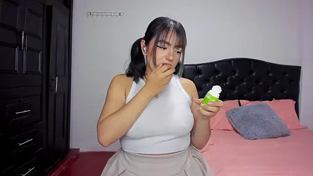 Snapshot of sammy_bunny1 chatting on 10-12-25, 03:38 sammy bunny1 online show from 10-12-25, 03:38