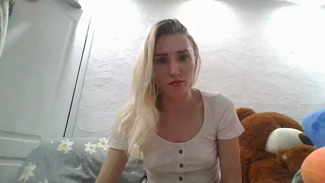 Adrianachanel online show from 10-01-25, 04:35