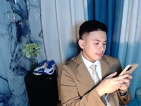 Snapshot of Njay_16 chatting on 09-11-25, 11:43 Njay 16 online show from 09-11-25, 11:43