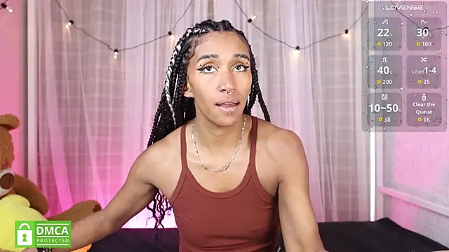 Snapshot of lynx_sun chatting on 10-17-25, 08:33 lynx sun online show from 10-17-25, 08:33