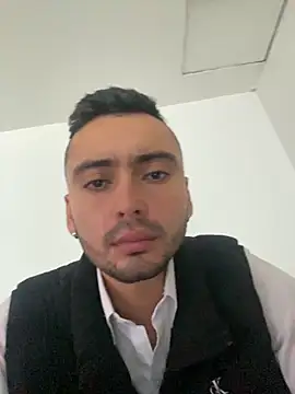 cristopher wallacee online show from 10-11-25, 07:34