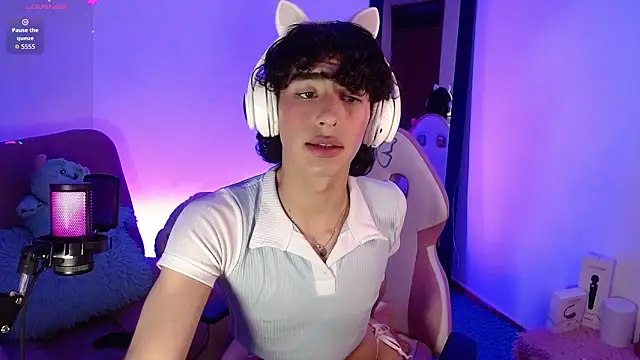 saanti foxs online show from 10-08-25, 05:05