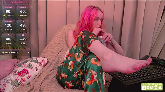  pink wassabi  online show from 05-12-26, 05:59