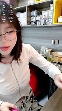 Snapshot of titty150150 chatting on 09-20-25, 01:06 titty150150 online show from 09-20-25, 01:06