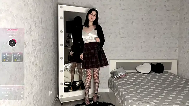 FakeLamb online show from 11-22-25, 09:14