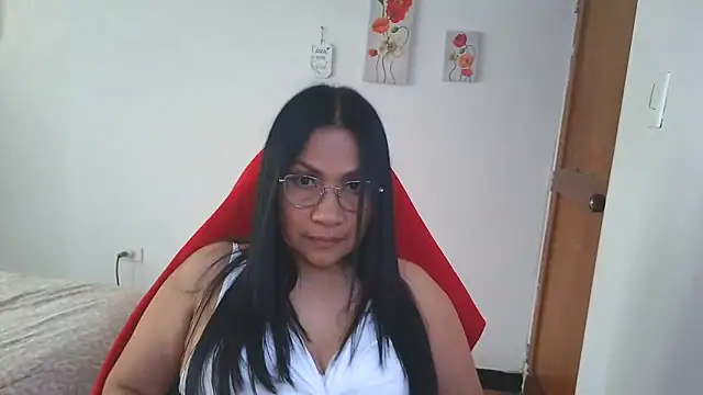 Snapshot of LissafeetHott chatting on 06-17-26, 07:48 LissafeetHott online show from 06-17-26, 07:48