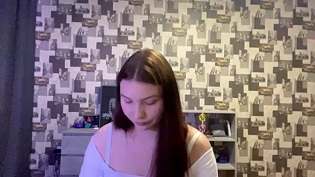 Snapshot of SwiiSweet chatting on 09-09-25, 04:17 SwiiSweet online show from 09-09-25, 04:17