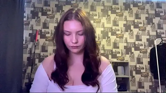 Snapshot of SwiiSweet chatting on 09-23-25, 03:59 SwiiSweet online show from 09-23-25, 03:59