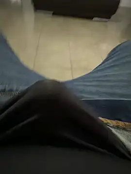 Snapshot of Gd-00 chatting on 04-01-26, 11:24 Gd-00 online show from 04-01-26, 11:24