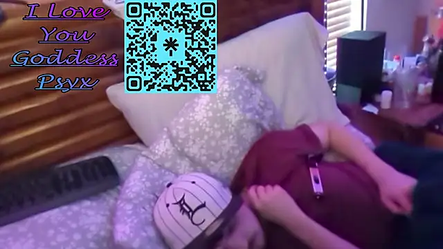 Snapshot of j_ray95 chatting on 11-08-25, 05:23 j ray95 online show from 11-08-25, 05:23