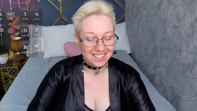 AlexandraGreen online show from 11-08-25, 09:02