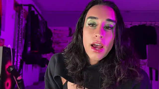 xoFrankie online show from 12-02-25, 02:39