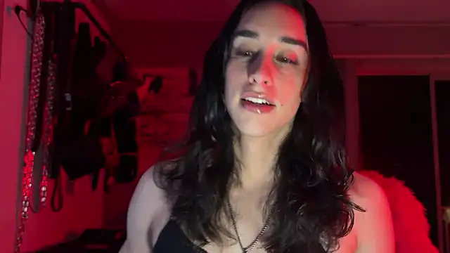 Snapshot of xoFrankie chatting on 03-26-26, 04:07 xoFrankie online show from 03-26-26, 04:07