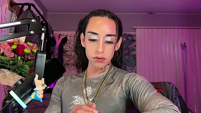 xoFrankie online show from 06-18-26, 02:34
