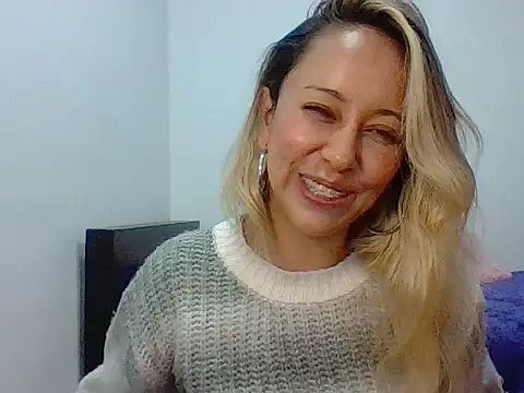 leah susman online show from 09-16-25, 01:28