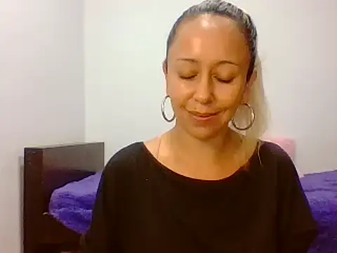 leah susman online show from 09-19-25, 02:02