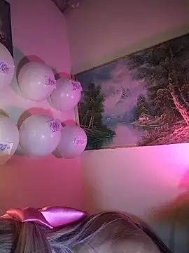 Snapshot of Ella_rr chatting on 02-28-26, 11:50 Ella rr online show from 02-28-26, 11:50