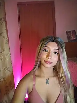 Snapshot of Ella_rr chatting on 03-12-26, 01:34 Ella rr online show from 03-12-26, 01:34