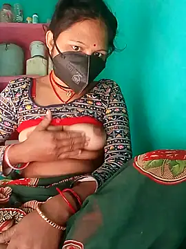 Snapshot of Priyanka_thakurr chatting on 11-10-25, 04:11 Priyanka thakurr online show from 11-10-25, 04:11