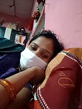 Snapshot of Sapna_thakurr chatting on 11-17-25, 06:24 Sapna thakurr online show from 11-17-25, 06:24