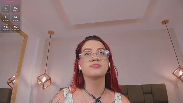 Snapshot of Julieth_Rojas chatting on 02-22-26, 04:02 Julieth Rojas online show from 02-22-26, 04:02