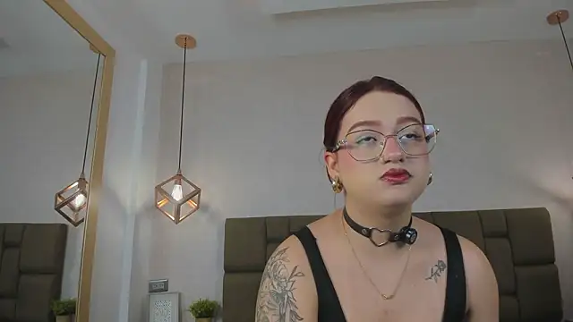 Snapshot of Julieth_Rojas chatting on 03-13-26, 03:57 Julieth Rojas online show from 03-13-26, 03:57