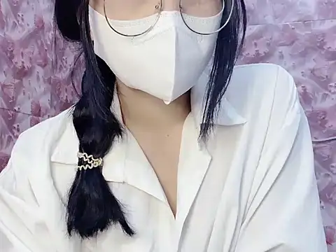 Snapshot of Miumiu028 chatting on 09-29-25, 02:55 Miumiu028 online show from 09-29-25, 02:55