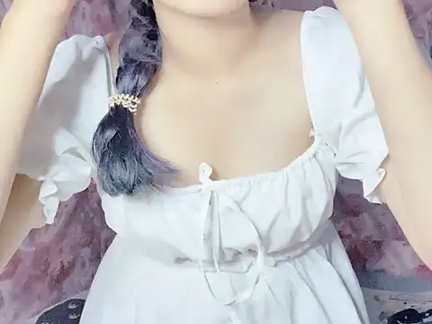 Snapshot of Miumiu028 chatting on 09-30-25, 05:01 Miumiu028 online show from 09-30-25, 05:01