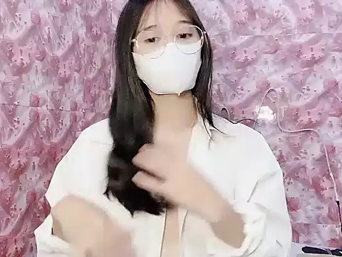 Snapshot of Miumiu028 chatting on 10-24-25, 09:38 Miumiu028 online show from 10-24-25, 09:38