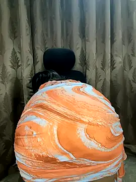 Snapshot of _Sanam_ chatting on 10-12-25, 01:59 Sanam online show from 10-12-25, 01:59