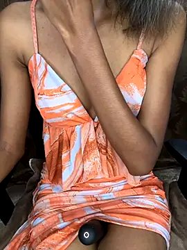 Snapshot of _Sanam_ chatting on 10-23-25, 02:00 Sanam online show from 10-23-25, 02:00