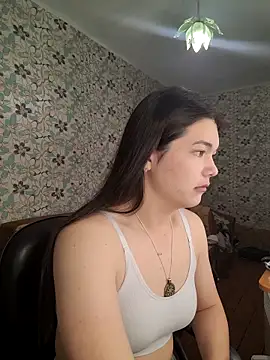 Snapshot of Albi_Glow chatting on 10-22-25, 02:12 Albi Glow online show from 10-22-25, 02:12