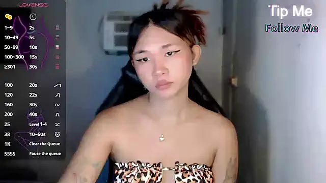 Snapshot of Ready_or_notxx chatting on 09-13-25, 12:10 Ready or notxx online show from 09-13-25, 12:10