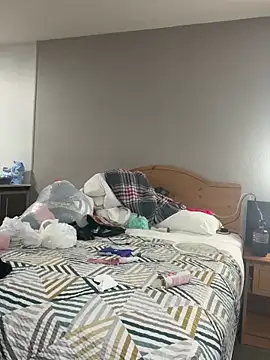 Snapshot of CinnaCakesss chatting on 10-13-25, 10:26 CinnaCakesss online show from 10-13-25, 10:26