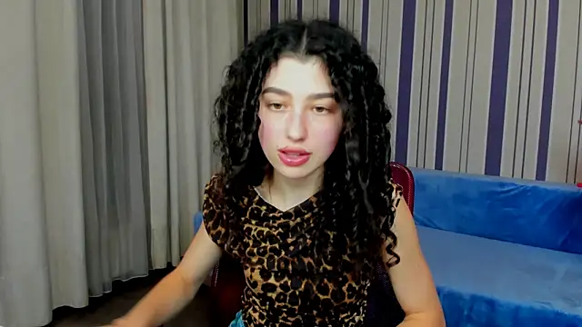 Snapshot of ArianaFoxi chatting on 09-12-25, 01:00 ArianaFoxi online show from 09-12-25, 01:00