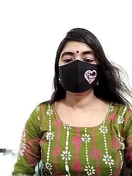 Snapshot of Puja-Rane chatting on 09-15-25, 02:33 Puja-Rane online show from 09-15-25, 02:33