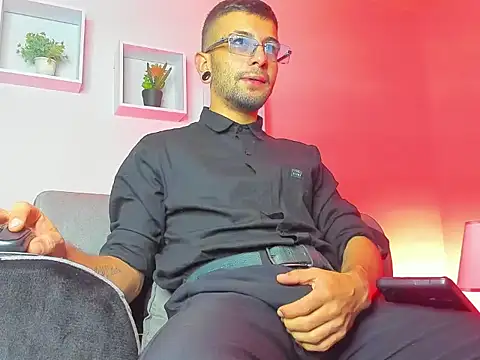Tayler bennet  online show from 09-20-25, 03:40