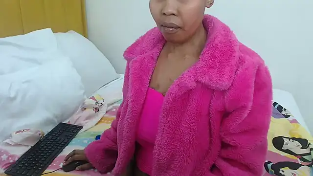 Bella 2025 online show from 12-01-25, 06:57