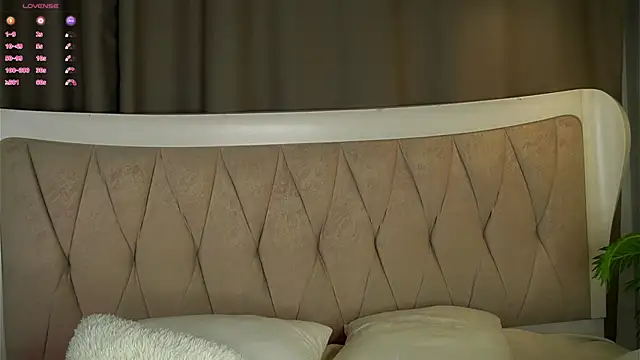 MarciDarugar online show from 10-08-25, 03:09