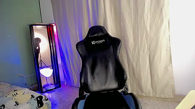 dilan hott  online show from 11-03-25, 06:42