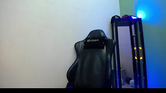 dilan hott  online show from 01-10-26, 04:09