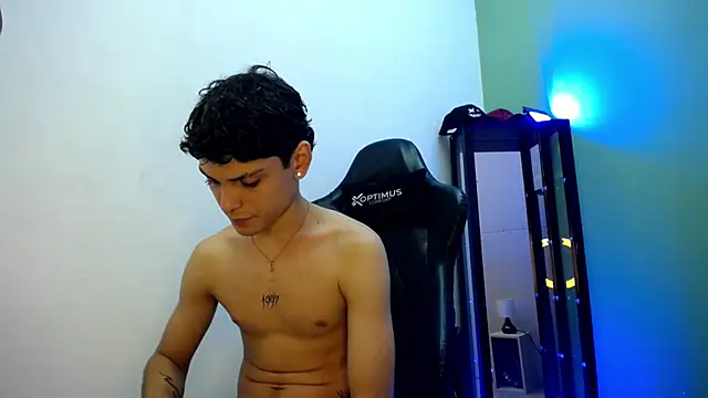 dilan hott  online show from 01-12-26, 08:03