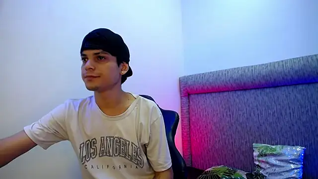 dilan hott  online show from 02-02-26, 12:48