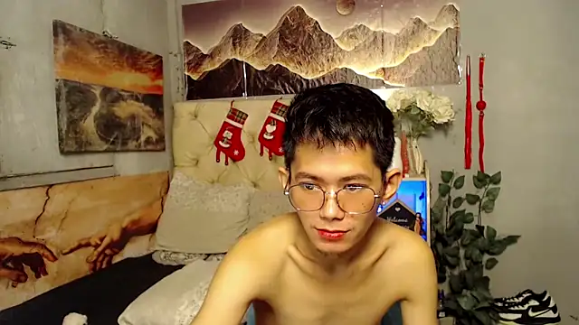 Snapshot of Skinny_CumLoader69 chatting on 09-13-25, 04:51 Skinny CumLoader69 online show from 09-13-25, 04:51