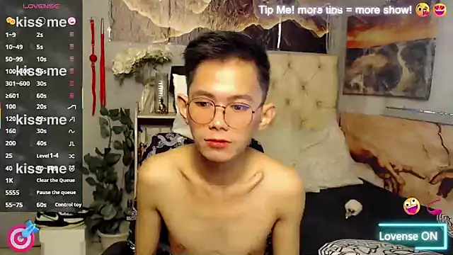 Snapshot of Skinny_CumLoader69 chatting on 09-22-25, 10:56 Skinny CumLoader69 online show from 09-22-25, 10:56