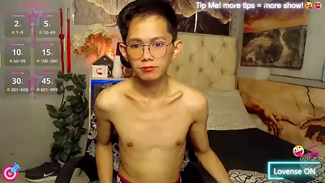 Snapshot of Skinny_CumLoader69 chatting on 10-11-25, 08:40 Skinny CumLoader69 online show from 10-11-25, 08:40