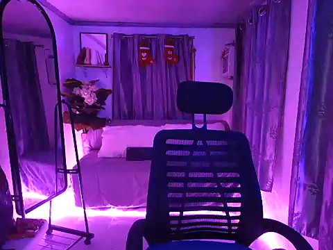 Snapshot of Skinny_CumLoader69 chatting on 11-14-25, 09:13 Skinny CumLoader69 online show from 11-14-25, 09:13