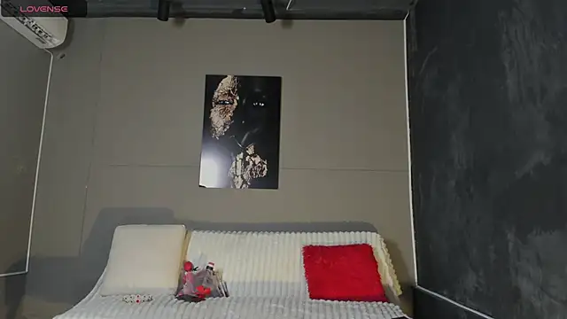 AliceFit 212 online show from 05-06-26, 01:27
