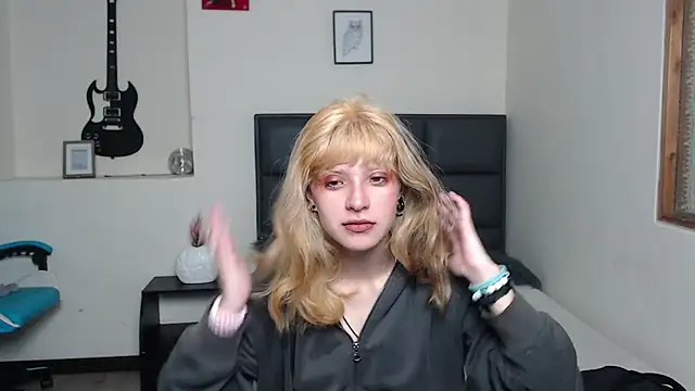 Amnesia  online show from 10-30-25, 02:29